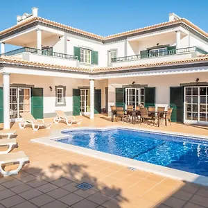 Isa - Heated Pool - Free Wi-fi - Air Con Guia (Faro)